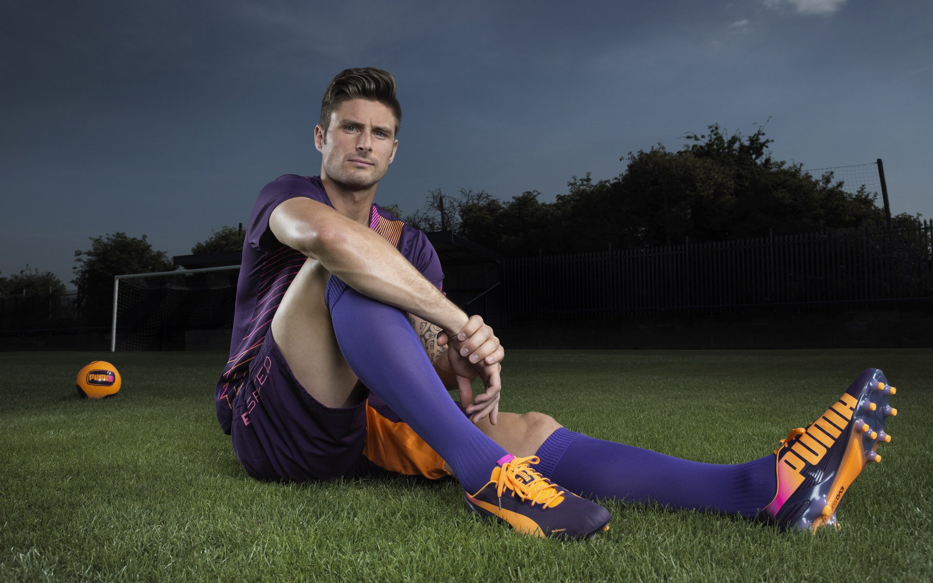 kaiyun体育-【签名商品抽奖】粉丝参与赢取明星签名球，签名生成器明星