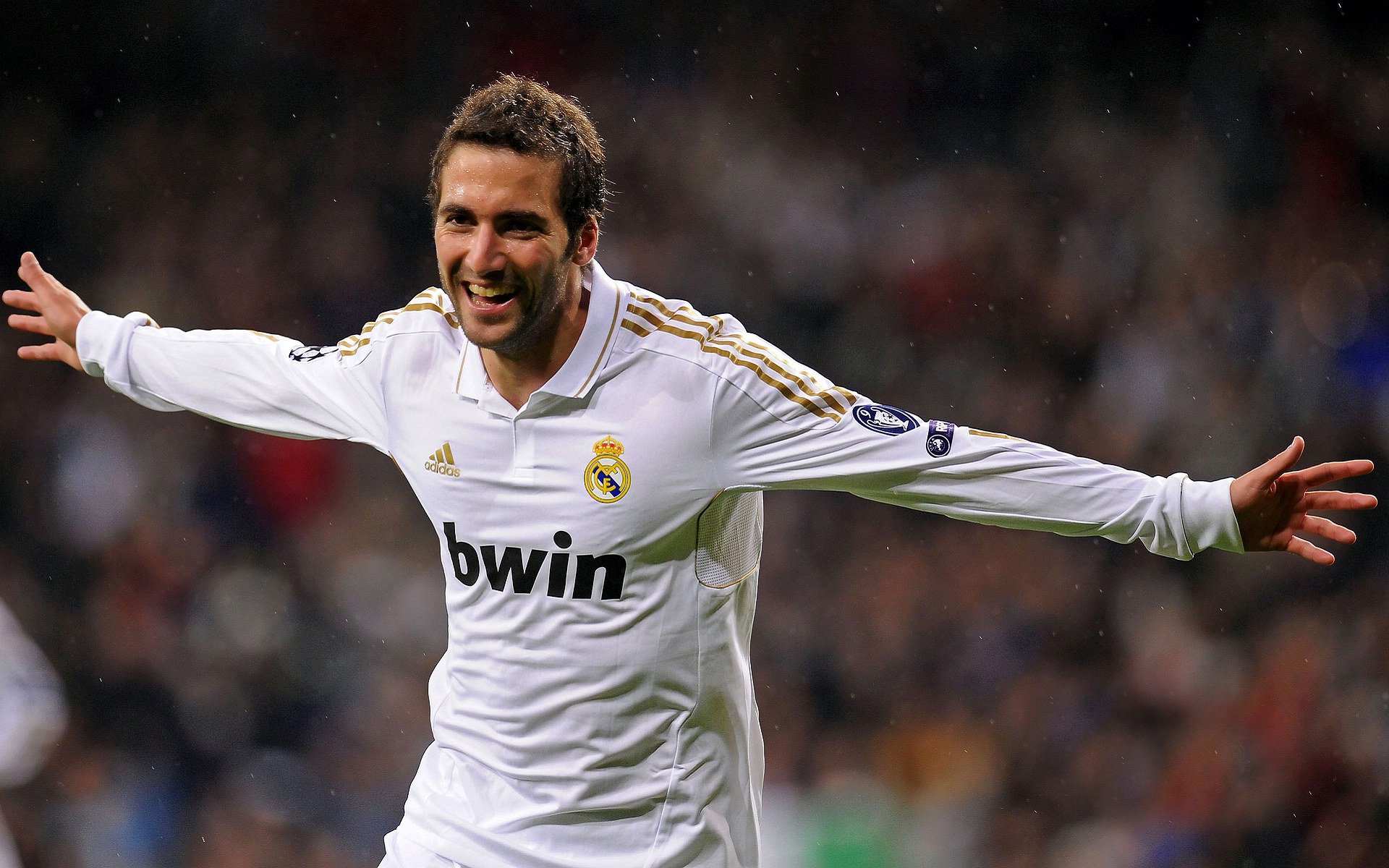 中游争霸:谁能登顶中游格局?,中游争霸_谁能登顶中游格局